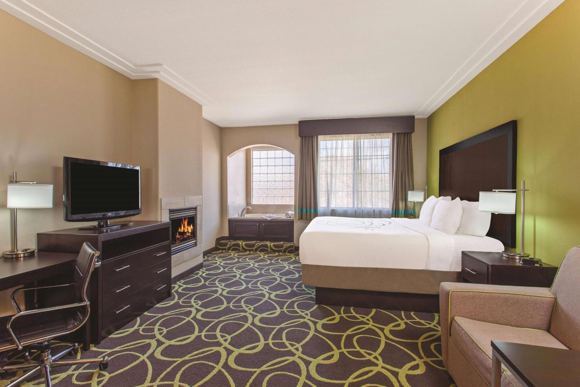 La Quinta By Wyndham Los Banos Exterior photo